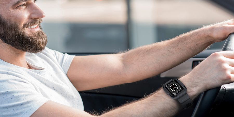 OROBAY band with case while driving